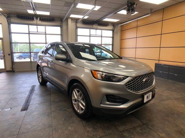 used 2024 Ford Edge car, priced at $26,875