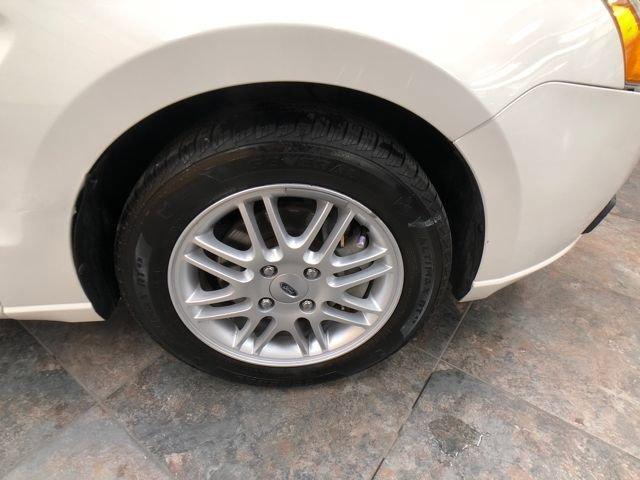used 2009 Ford Focus car, priced at $6,897