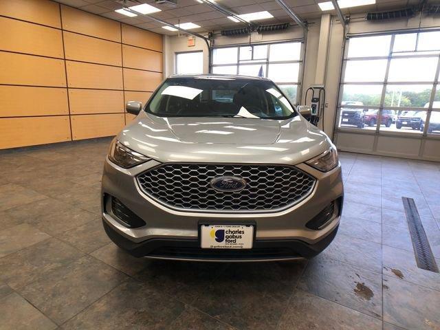 used 2024 Ford Edge car, priced at $25,986