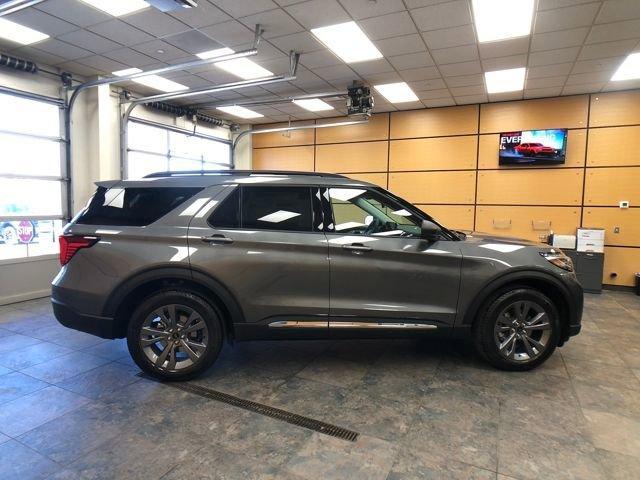 new 2025 Ford Explorer car, priced at $46,373