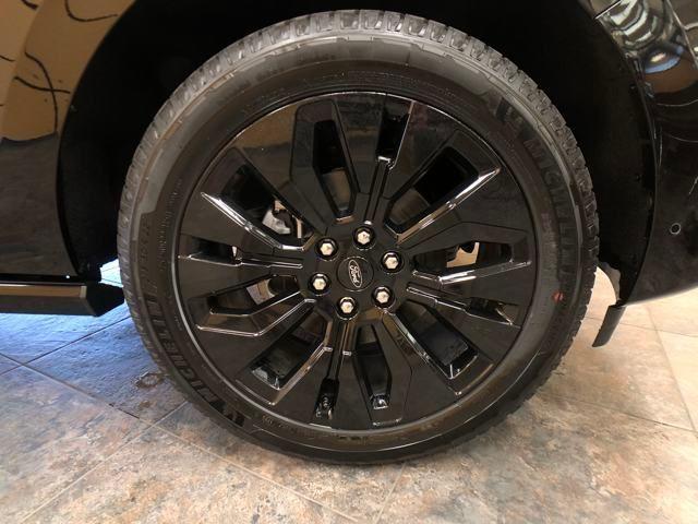 new 2025 Ford Expedition car, priced at $77,654