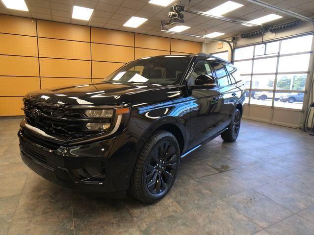 new 2025 Ford Expedition car, priced at $77,654