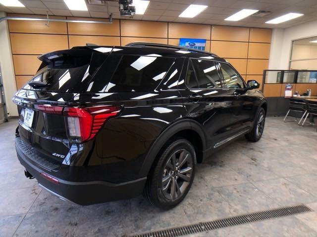 new 2025 Ford Explorer car, priced at $48,651