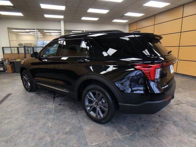 new 2025 Ford Explorer car, priced at $48,651