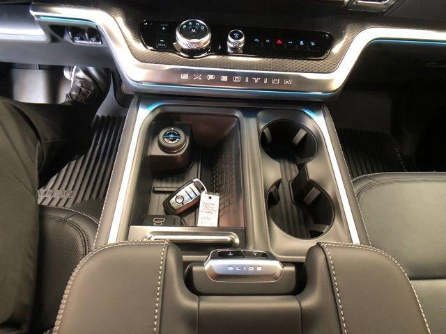 new 2025 Ford Expedition car, priced at $82,362