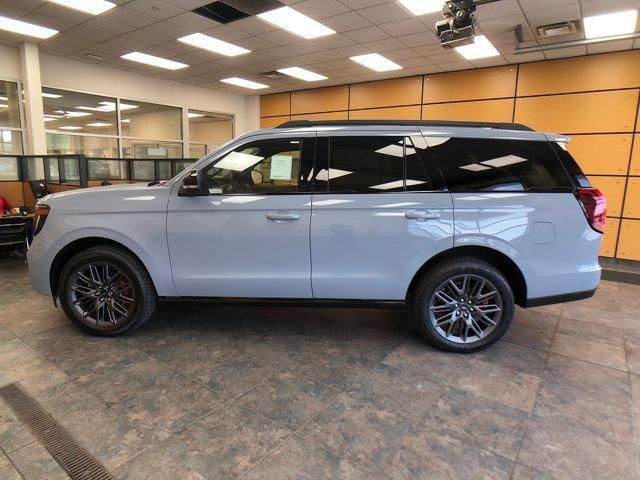 new 2025 Ford Expedition car, priced at $82,362