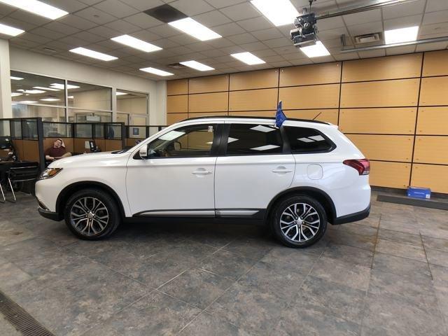 used 2016 Mitsubishi Outlander car, priced at $15,987