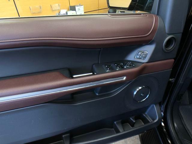 used 2024 Ford Expedition car, priced at $58,603