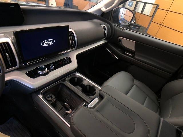 new 2025 Ford Expedition Max car, priced at $71,852