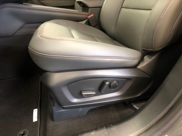 new 2025 Ford Explorer car, priced at $47,274