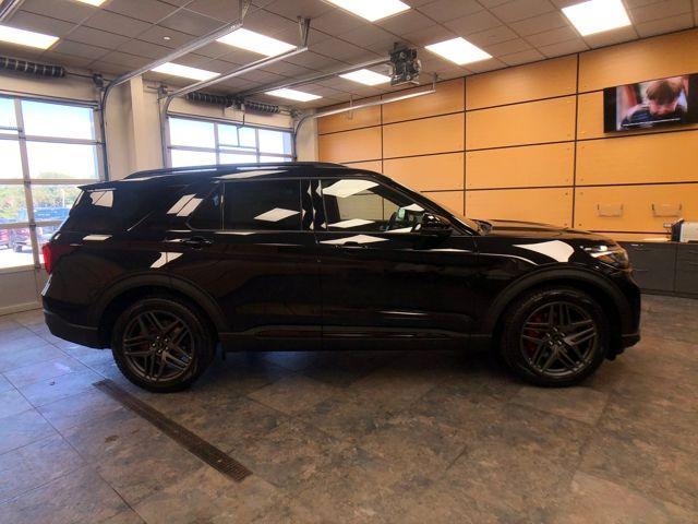 new 2025 Ford Explorer car, priced at $59,891