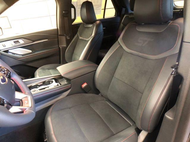new 2025 Ford Explorer car, priced at $59,891