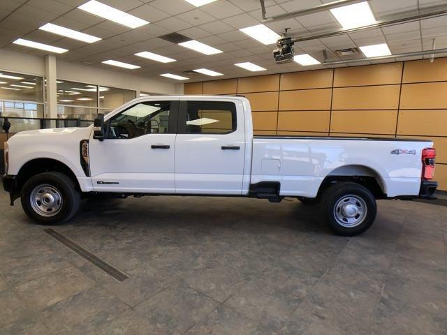 new 2025 Ford F-350 car, priced at $65,042