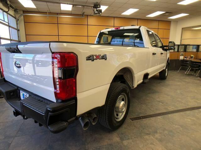 new 2025 Ford F-350 car, priced at $63,542