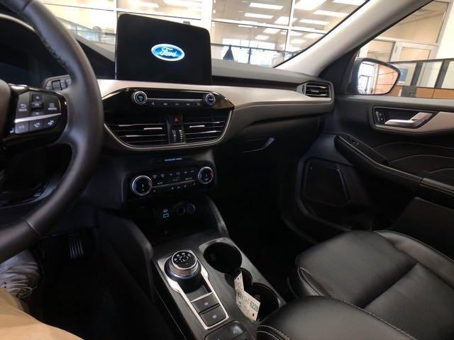 used 2022 Ford Escape car, priced at $25,987