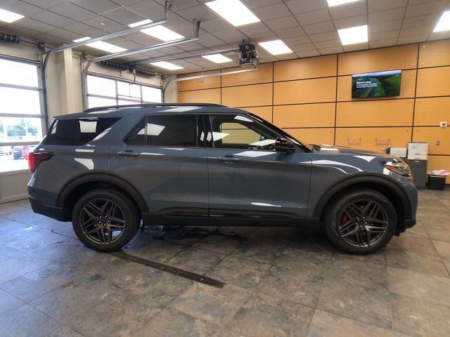 new 2025 Ford Explorer car, priced at $50,209