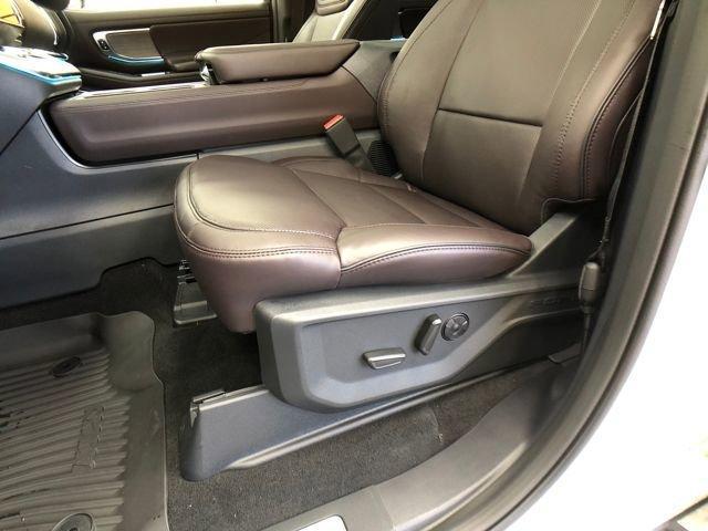 new 2025 Ford Expedition car, priced at $88,439