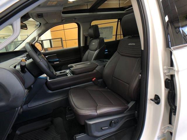 new 2025 Ford Expedition car, priced at $88,439