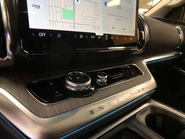 new 2025 Ford Expedition car, priced at $88,439