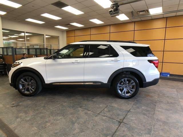 new 2025 Ford Explorer car, priced at $49,005