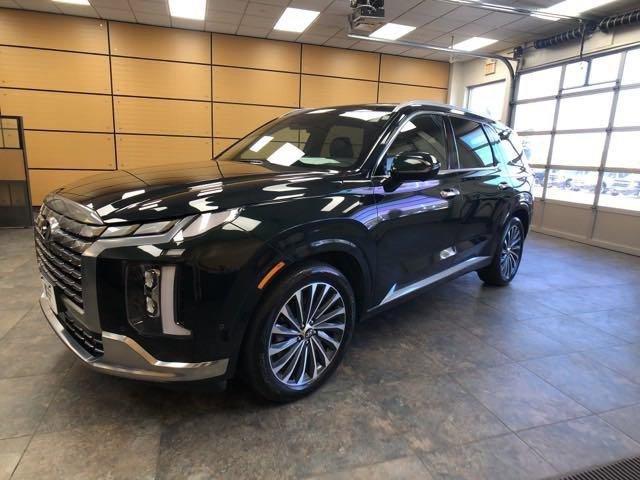 used 2023 Hyundai Palisade car, priced at $42,752