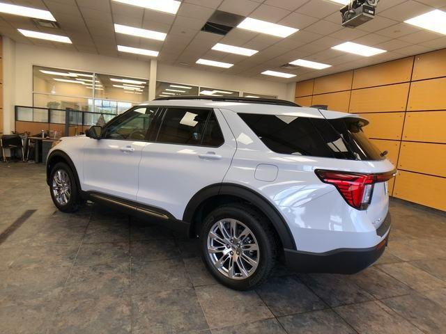new 2025 Ford Explorer car, priced at $47,462