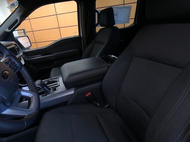 new 2025 Ford F-150 car, priced at $52,003