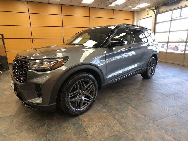 new 2025 Ford Explorer car, priced at $60,683