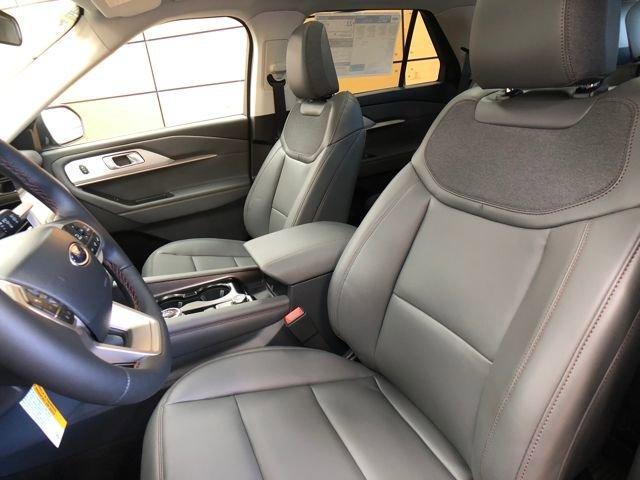 new 2025 Ford Explorer car, priced at $47,542