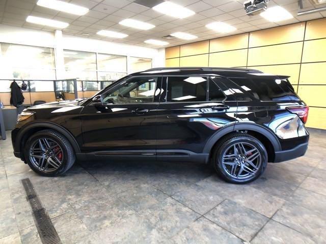 new 2025 Ford Explorer car, priced at $59,295