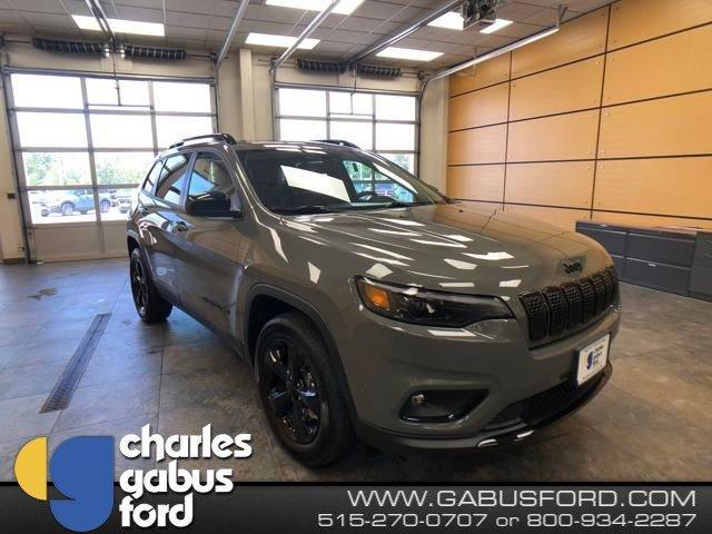 used 2023 Jeep Cherokee car, priced at $25,462