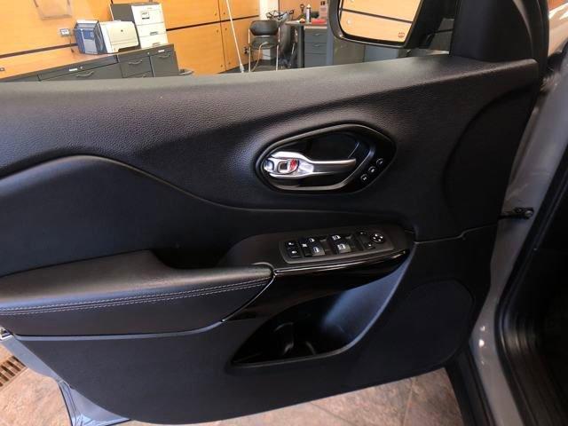 used 2023 Jeep Cherokee car, priced at $25,462