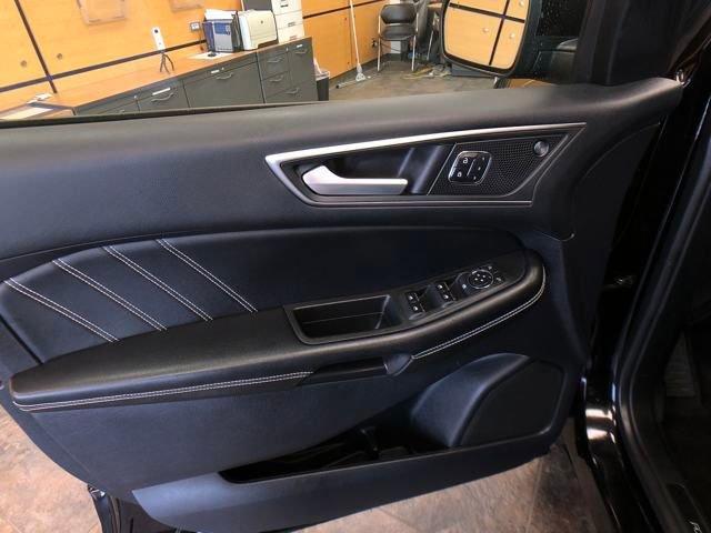used 2022 Ford Edge car, priced at $25,986