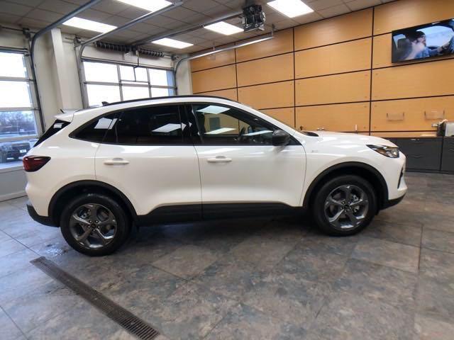 new 2025 Ford Escape car, priced at $35,248