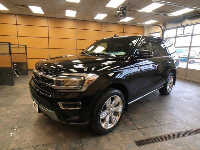 used 2022 Ford Expedition car, priced at $52,312
