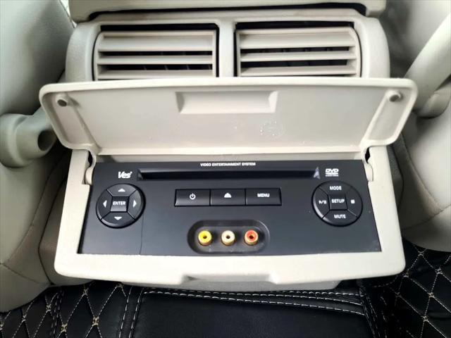used 2007 Jeep Commander car, priced at $9,900
