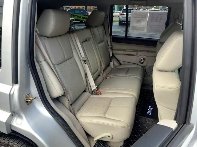 used 2007 Jeep Commander car, priced at $9,900
