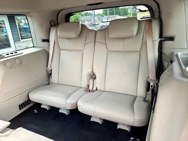 used 2007 Jeep Commander car, priced at $9,900