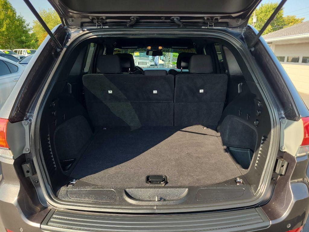 used 2015 Jeep Grand Cherokee car, priced at $12,777