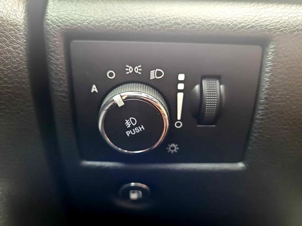 used 2020 Jeep Grand Cherokee car, priced at $20,477