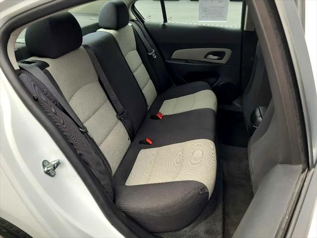 used 2016 Chevrolet Cruze Limited car, priced at $8,900