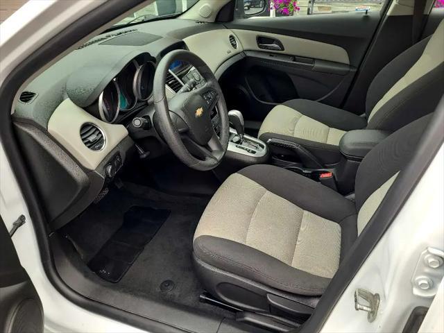used 2016 Chevrolet Cruze Limited car, priced at $8,900