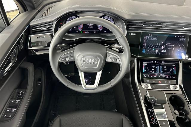 new 2025 Audi Q7 car, priced at $78,570