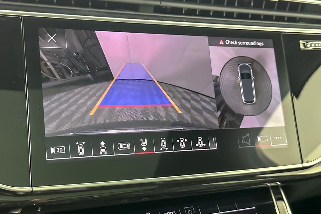 new 2025 Audi Q7 car, priced at $68,310