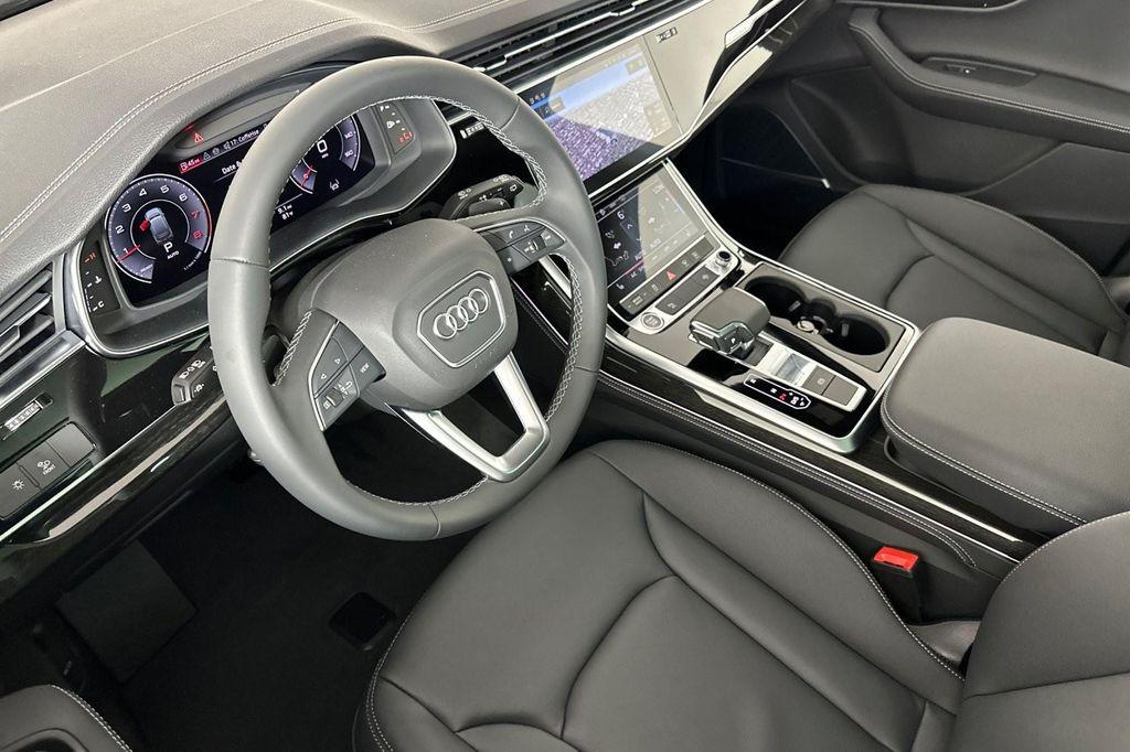 new 2025 Audi Q7 car, priced at $68,310
