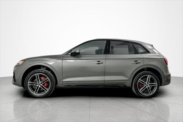 new 2025 Audi Q5 car, priced at $69,160