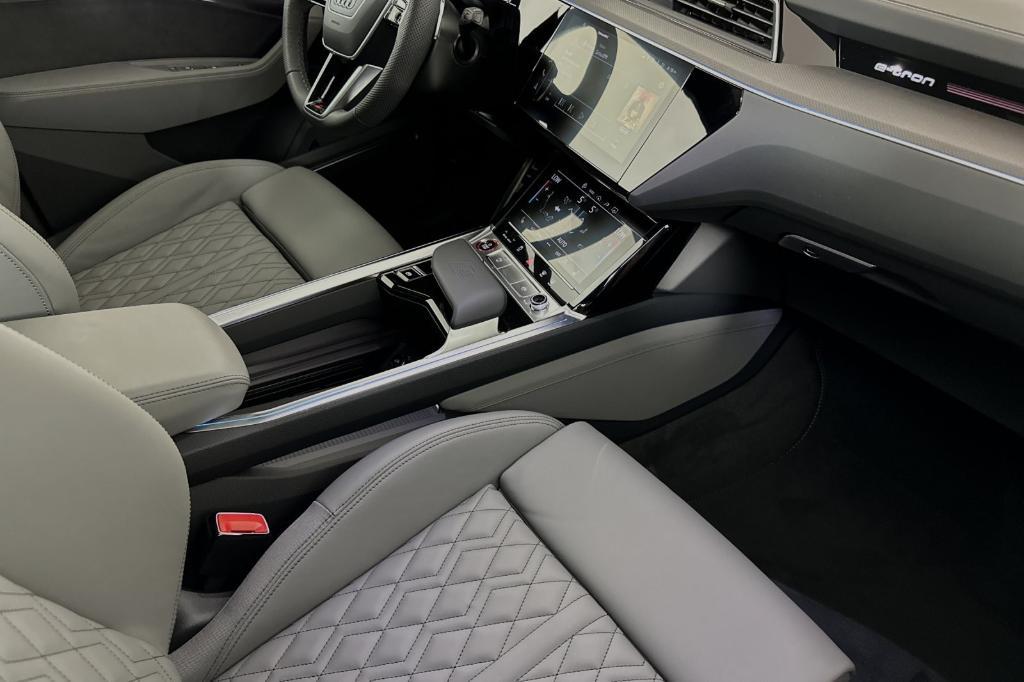 new 2024 Audi SQ8 e-tron car, priced at $96,270
