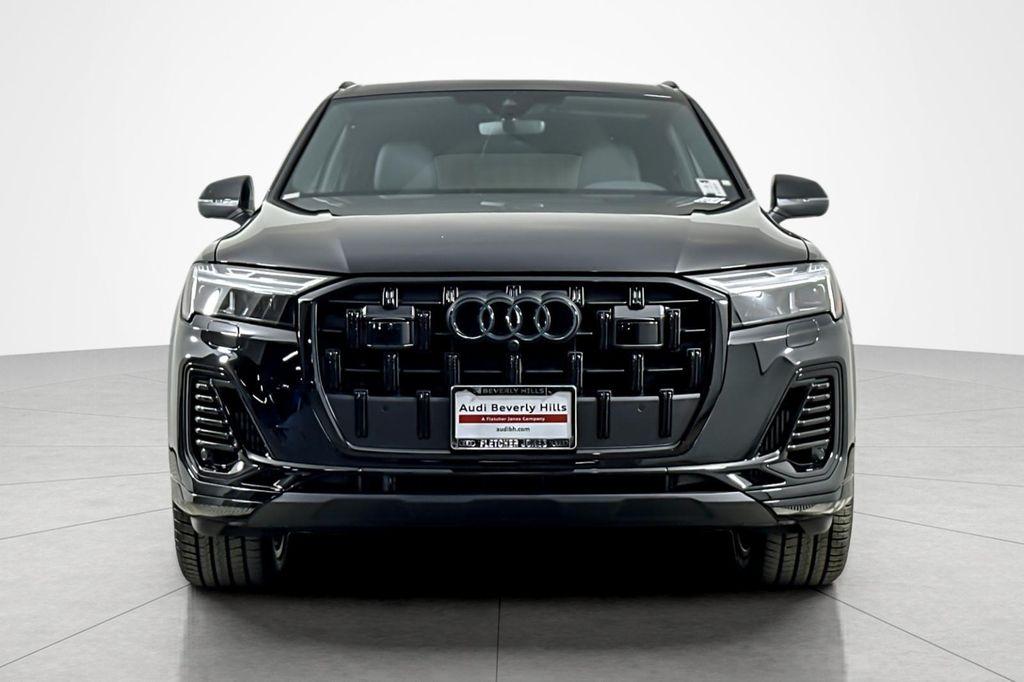 new 2026 Audi Q7 car, priced at $78,105