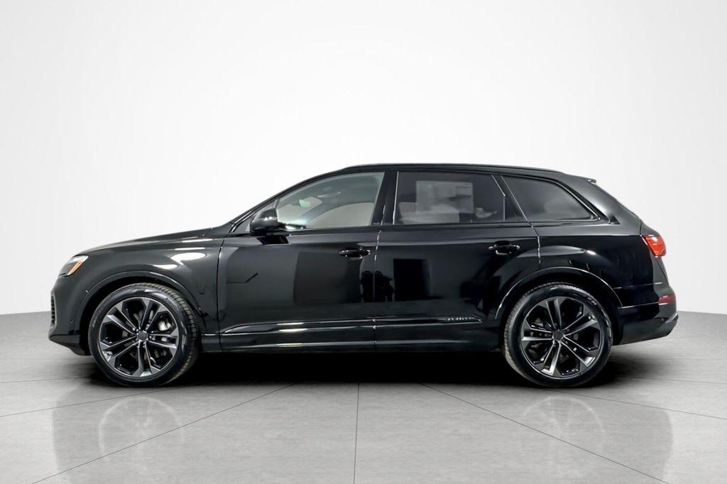 new 2026 Audi Q7 car, priced at $78,105