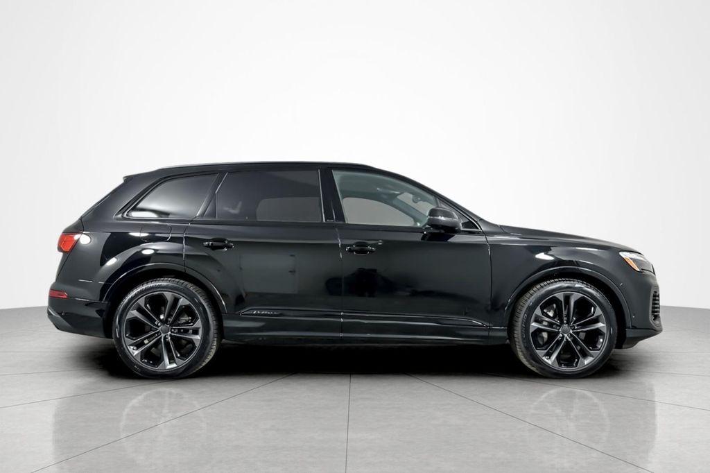 new 2026 Audi Q7 car, priced at $78,105